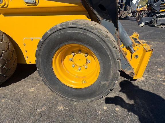 2018 John Deere 332G