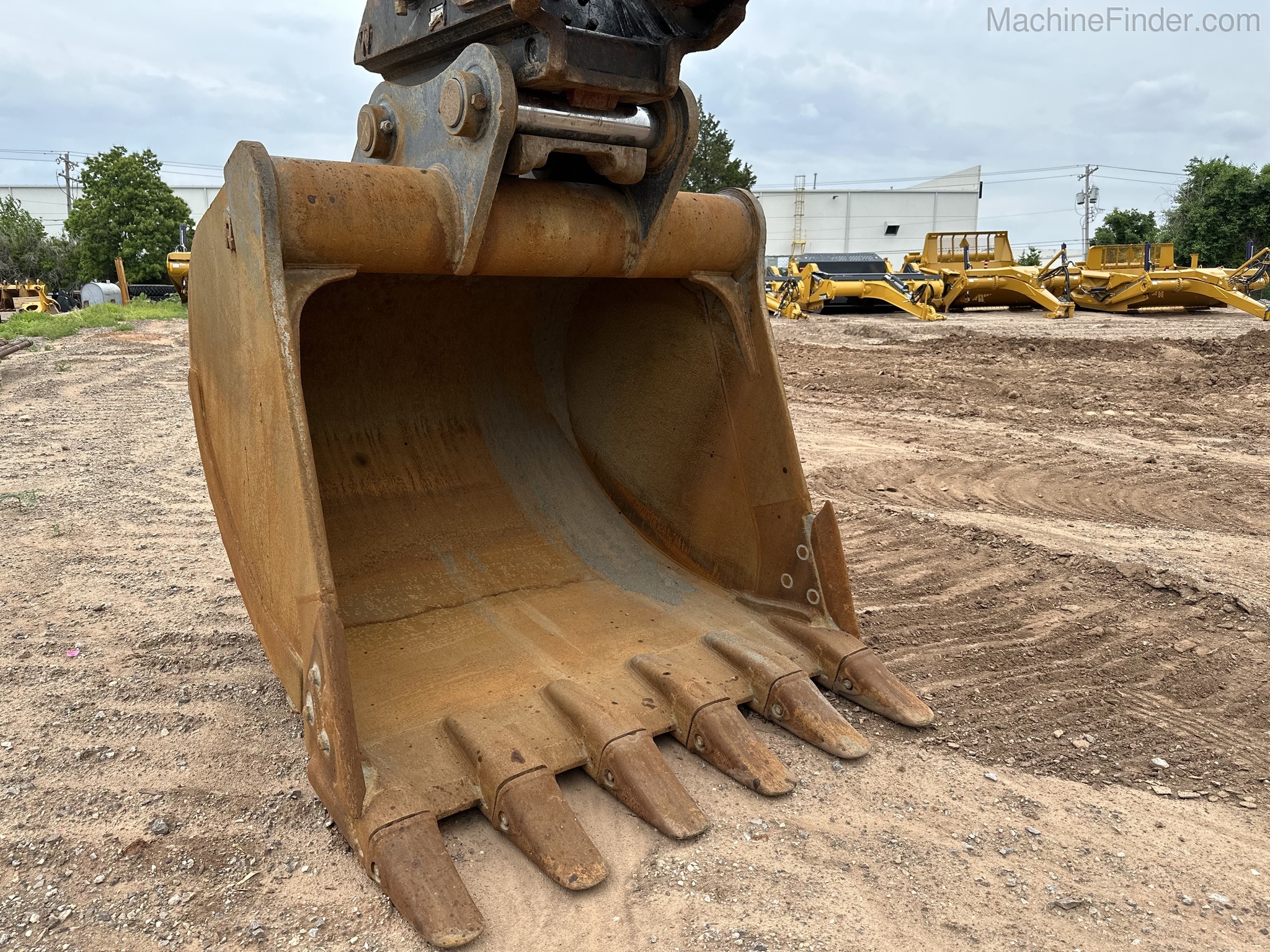 2020 Hitachi ZX470LC-6 | Excavators | MachineFinder