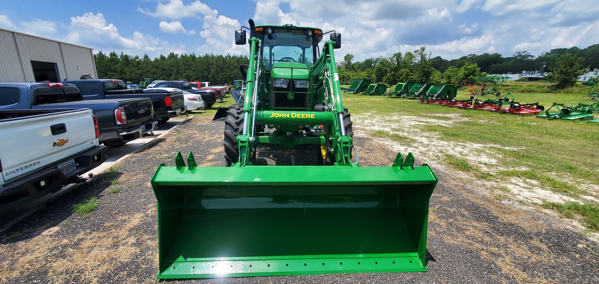 2023 John Deere 6120E Image 2