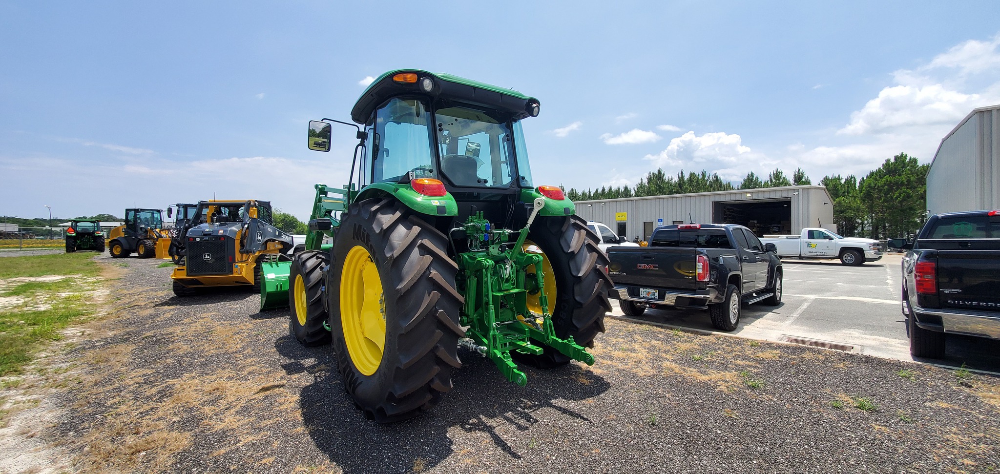 2023 John Deere 6120E Image 5