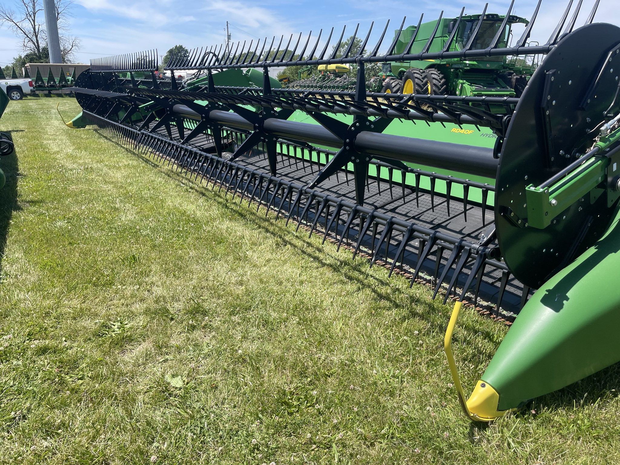  2023 John Deere RD40F at Heritage Tractor in Monmouth, IL