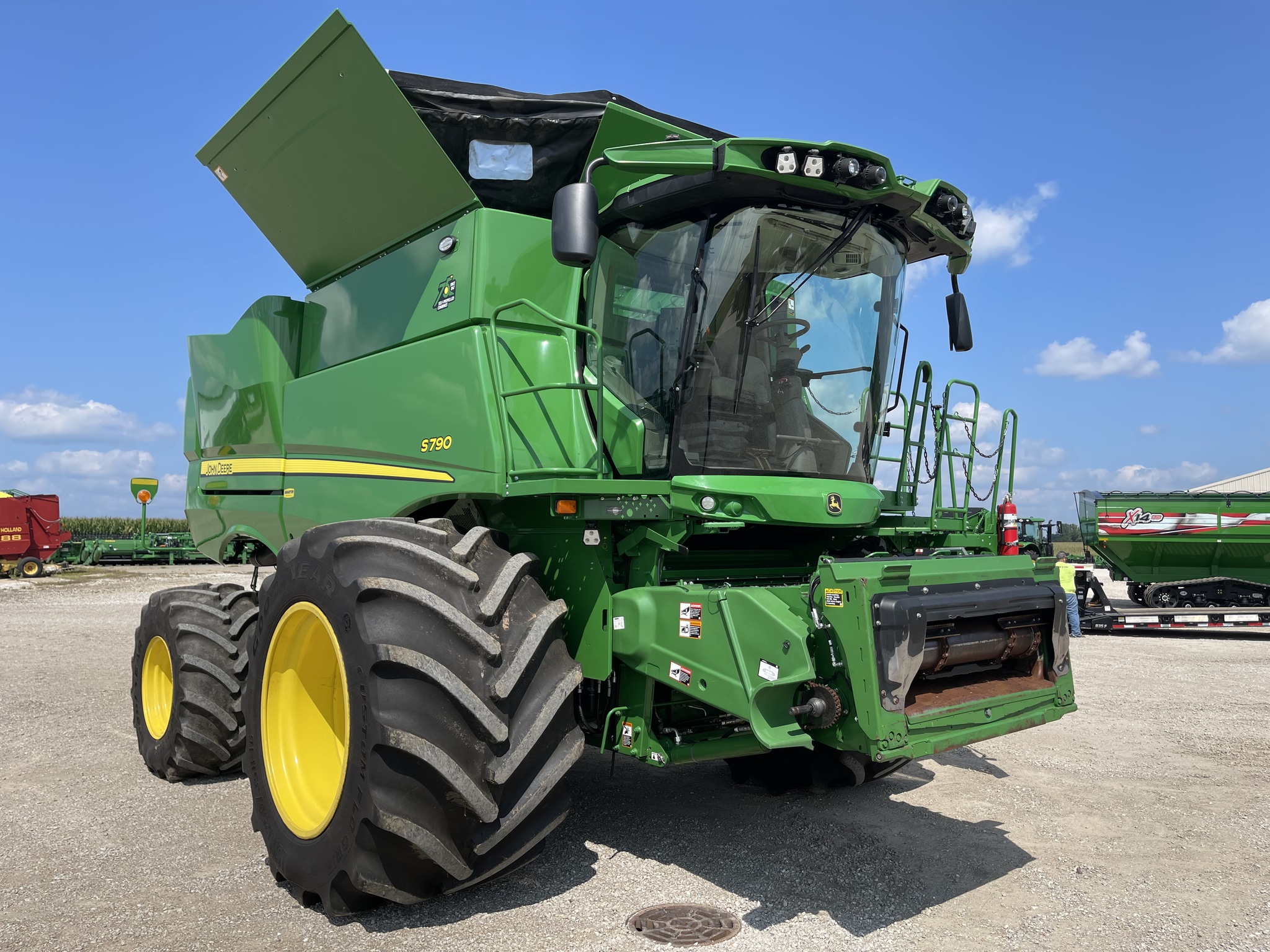  2022 John Deere S790 at Heritage Tractor in Brimfield, IL