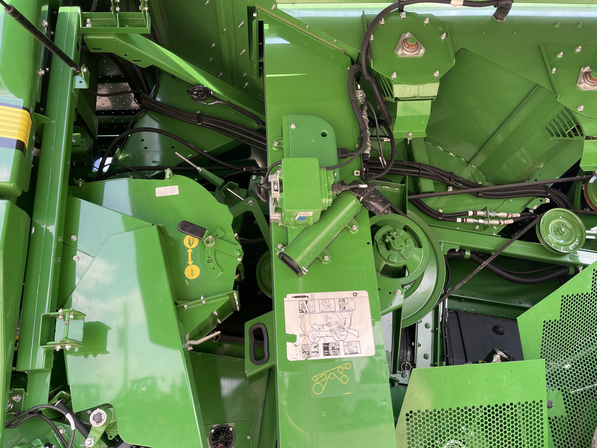  2022 John Deere S790 at Heritage Tractor in Brimfield, IL