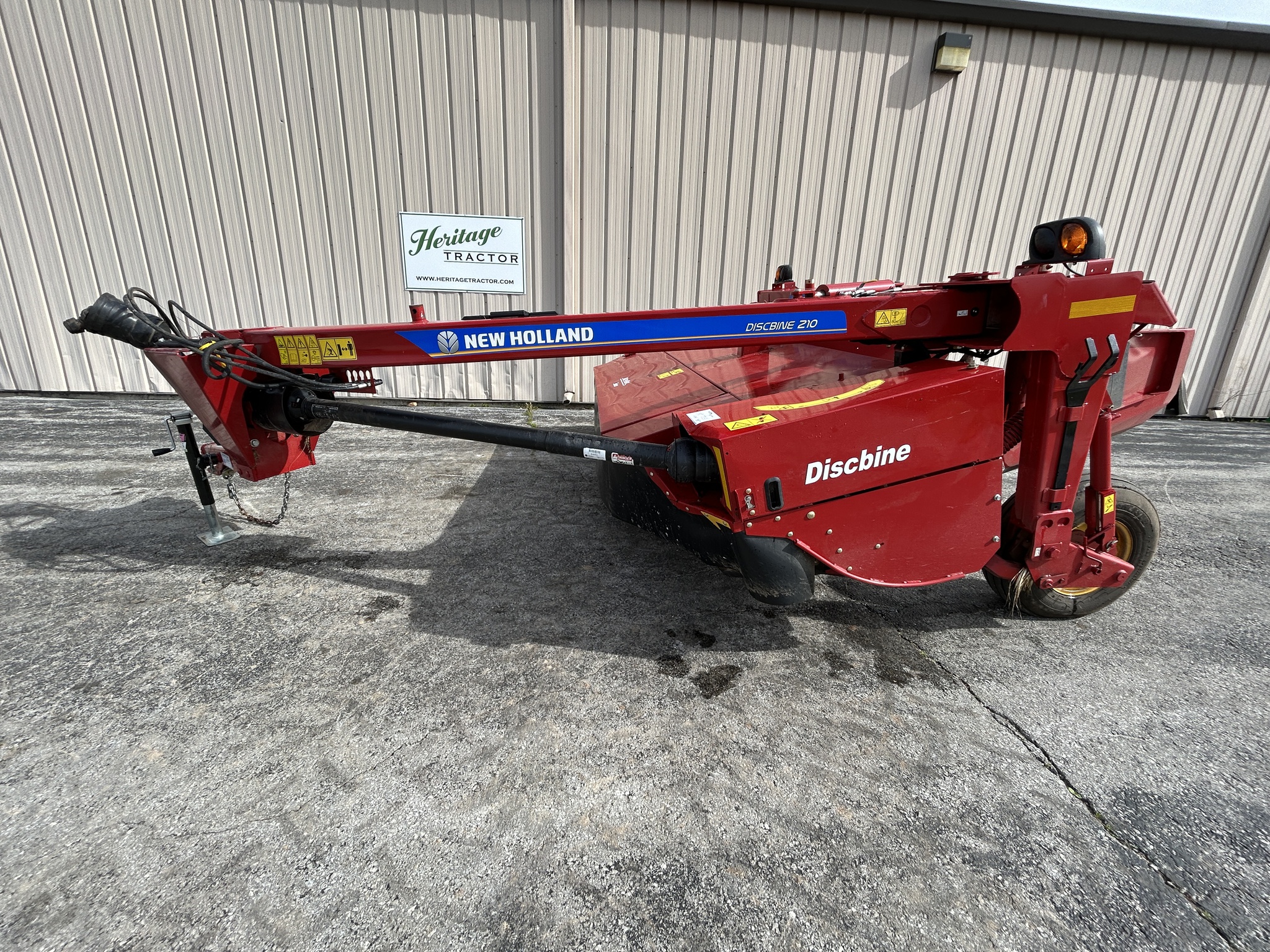  2022 New Holland 210 at Heritage Tractor in Rogersville, MO