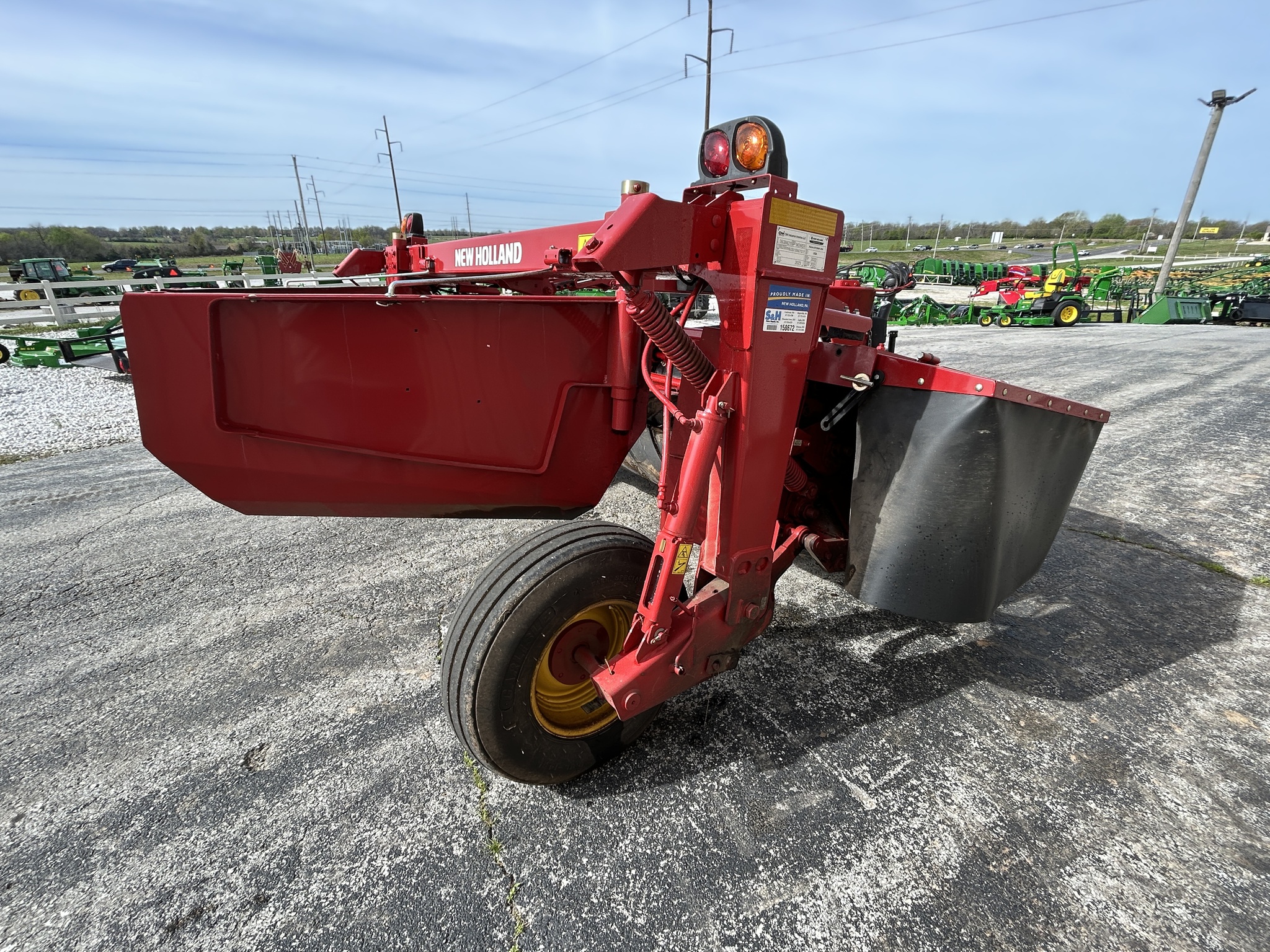  2022 New Holland 210 at Heritage Tractor in Rogersville, MO