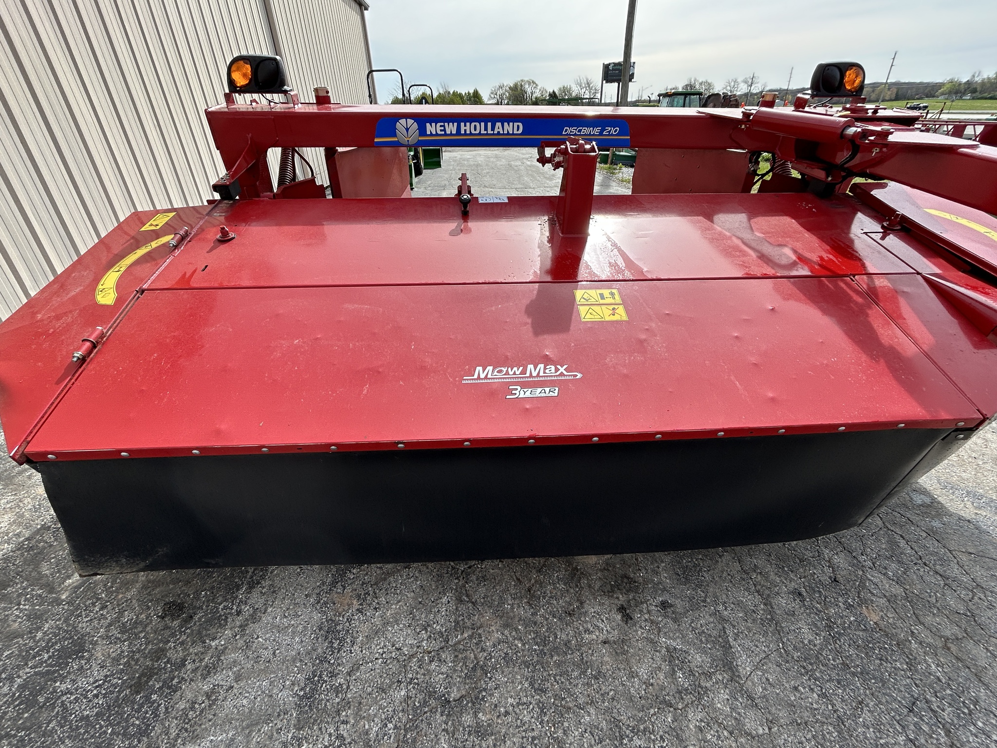  2022 New Holland 210 at Heritage Tractor in Rogersville, MO