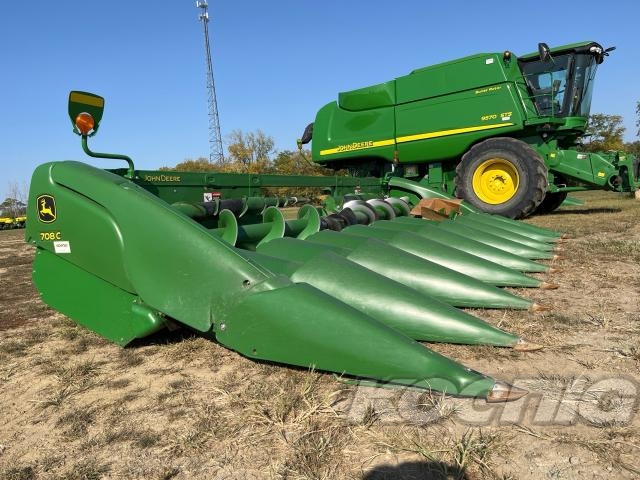 Used 2019 John Deere 708C Corn and Row Crop headers at Koenig Equipment in Greenfield, IN - PhotoXL2