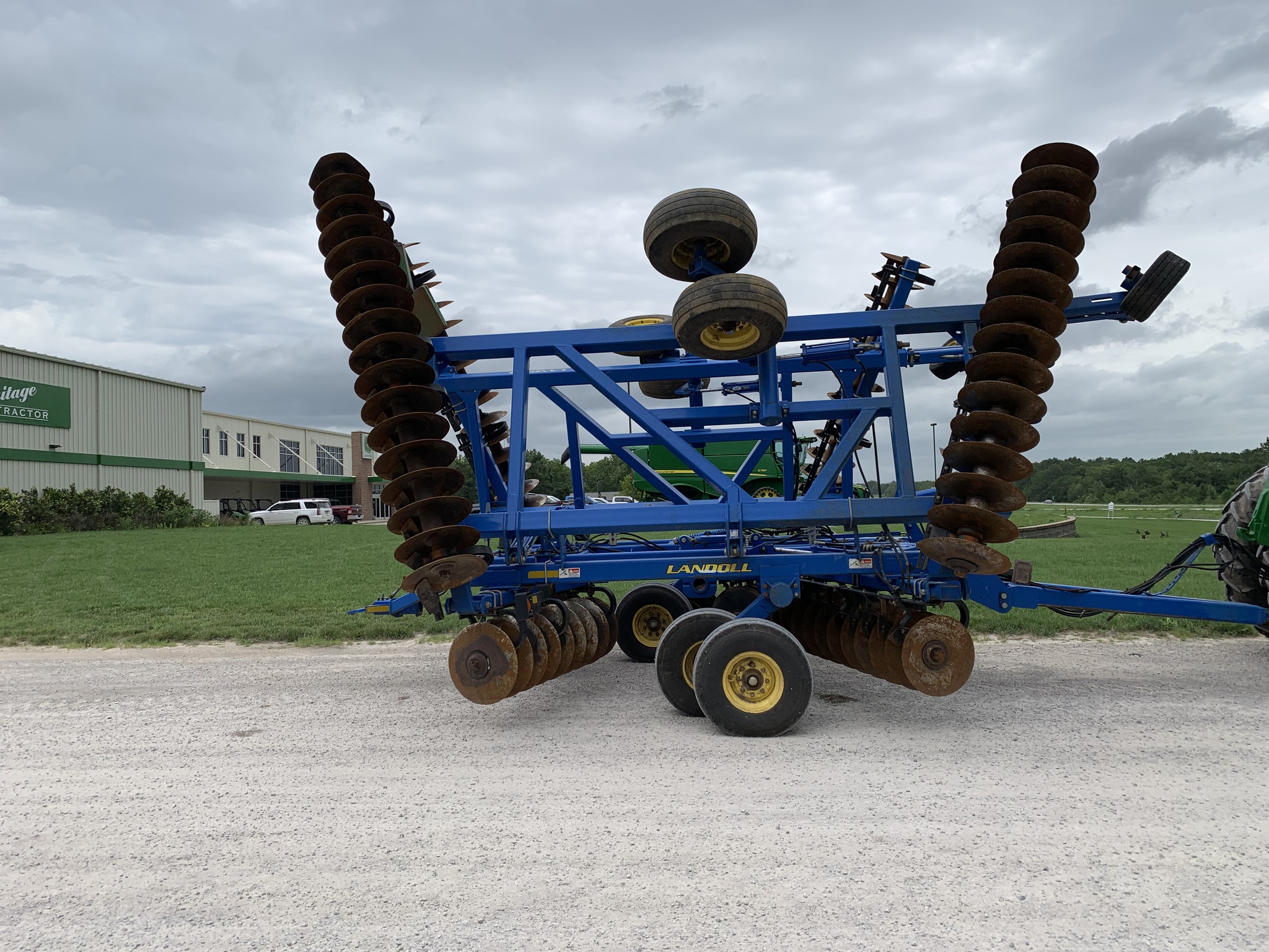  2010 Landoll 6230 at Heritage Tractor in Adrian, MO