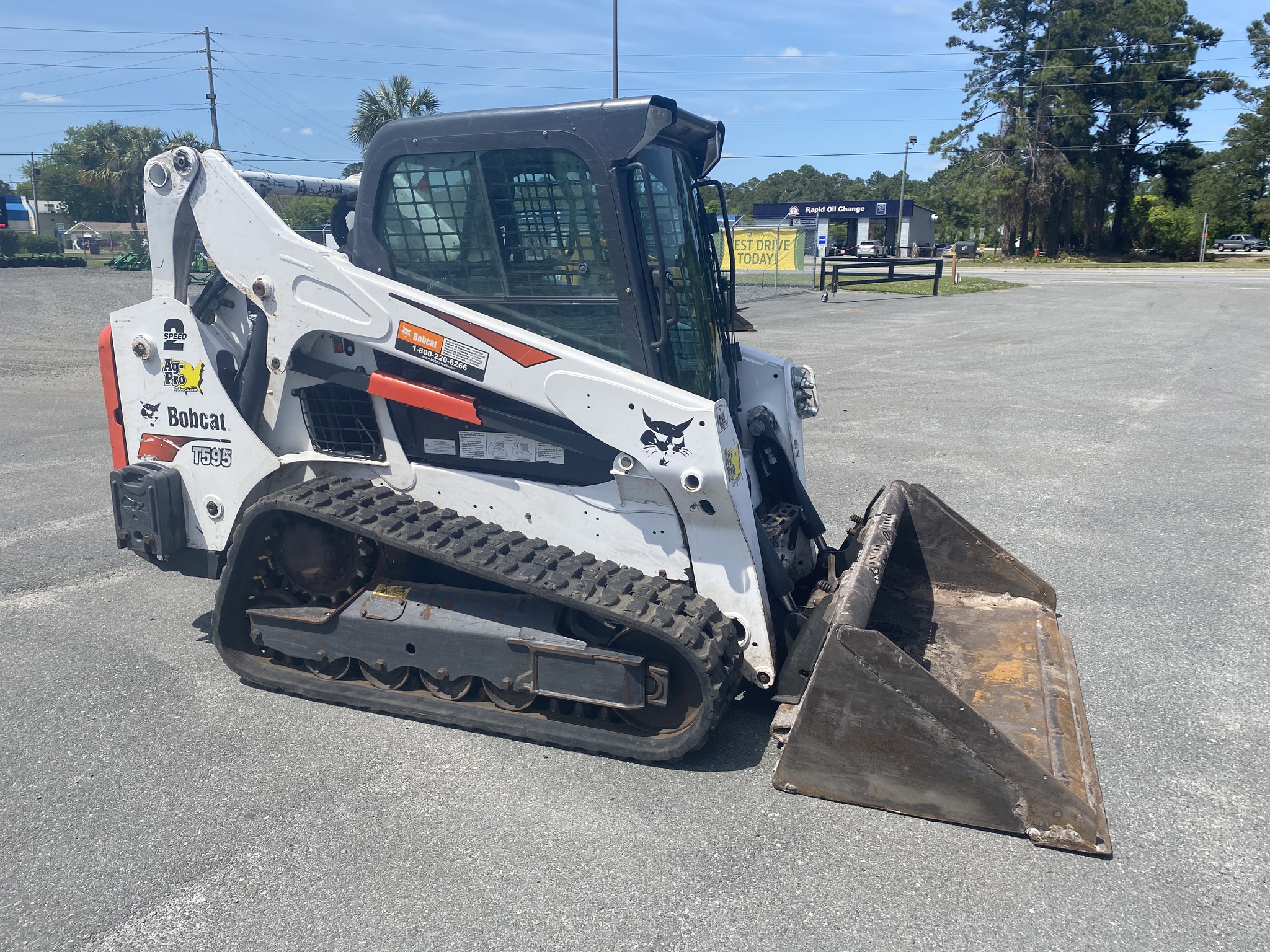 2019 Bobcat T595 Image 2