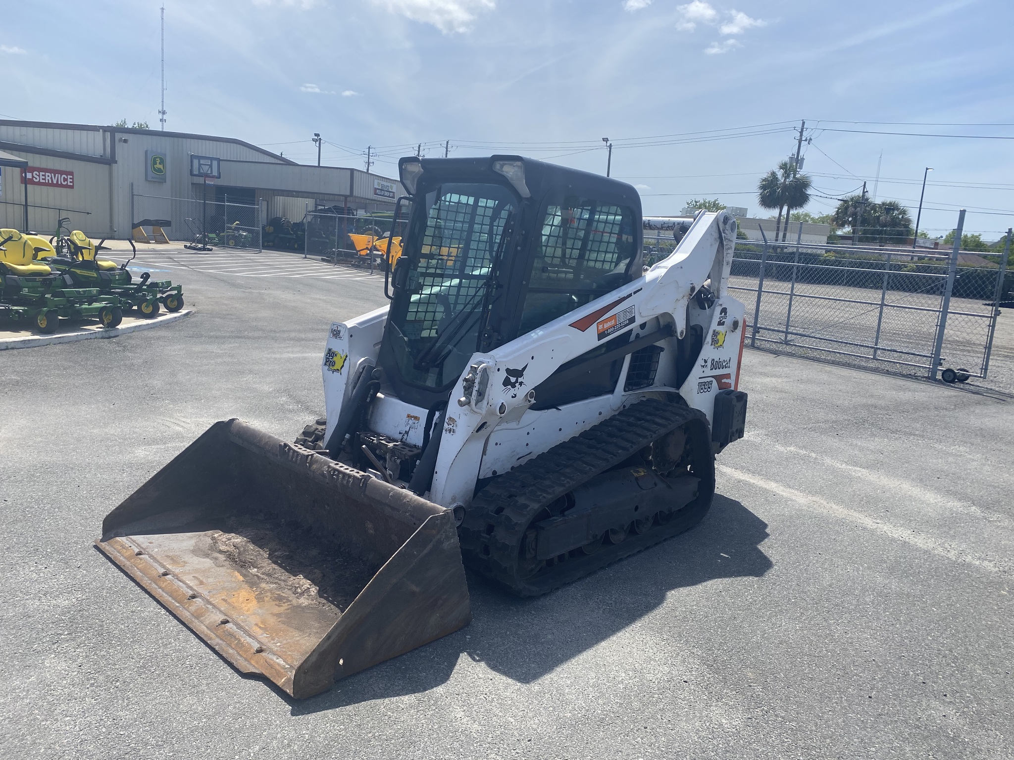 2019 Bobcat T595 Image 3