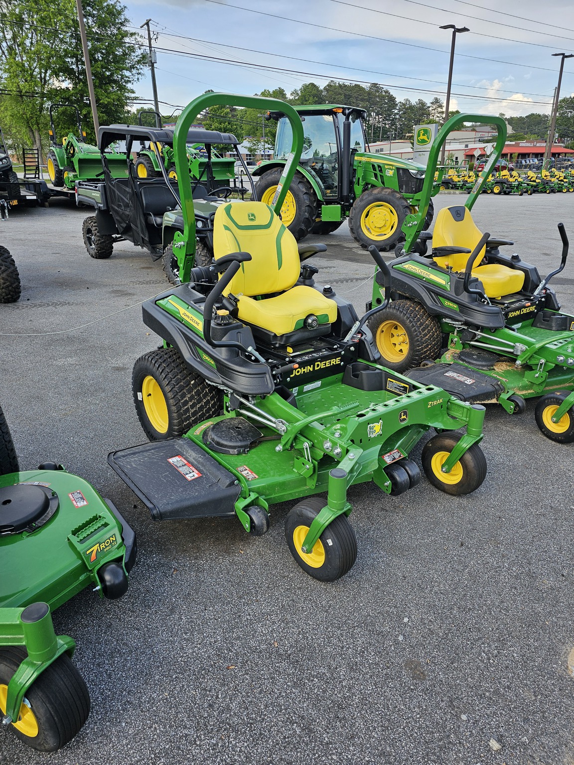 2023 John Deere Z950M Image 3