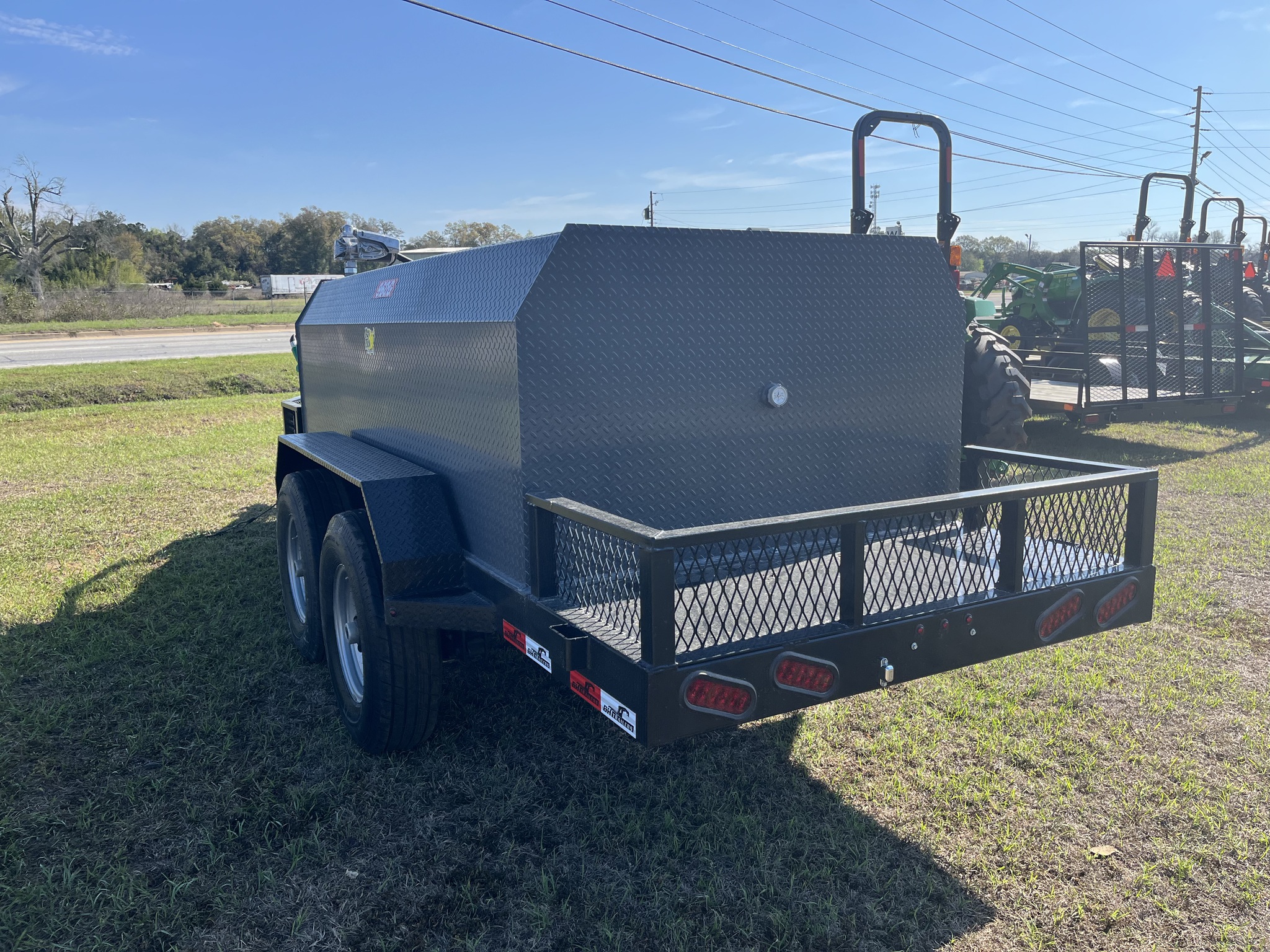 2026 DH Farm Equipment DH960G FUEL TRAILER Image 10