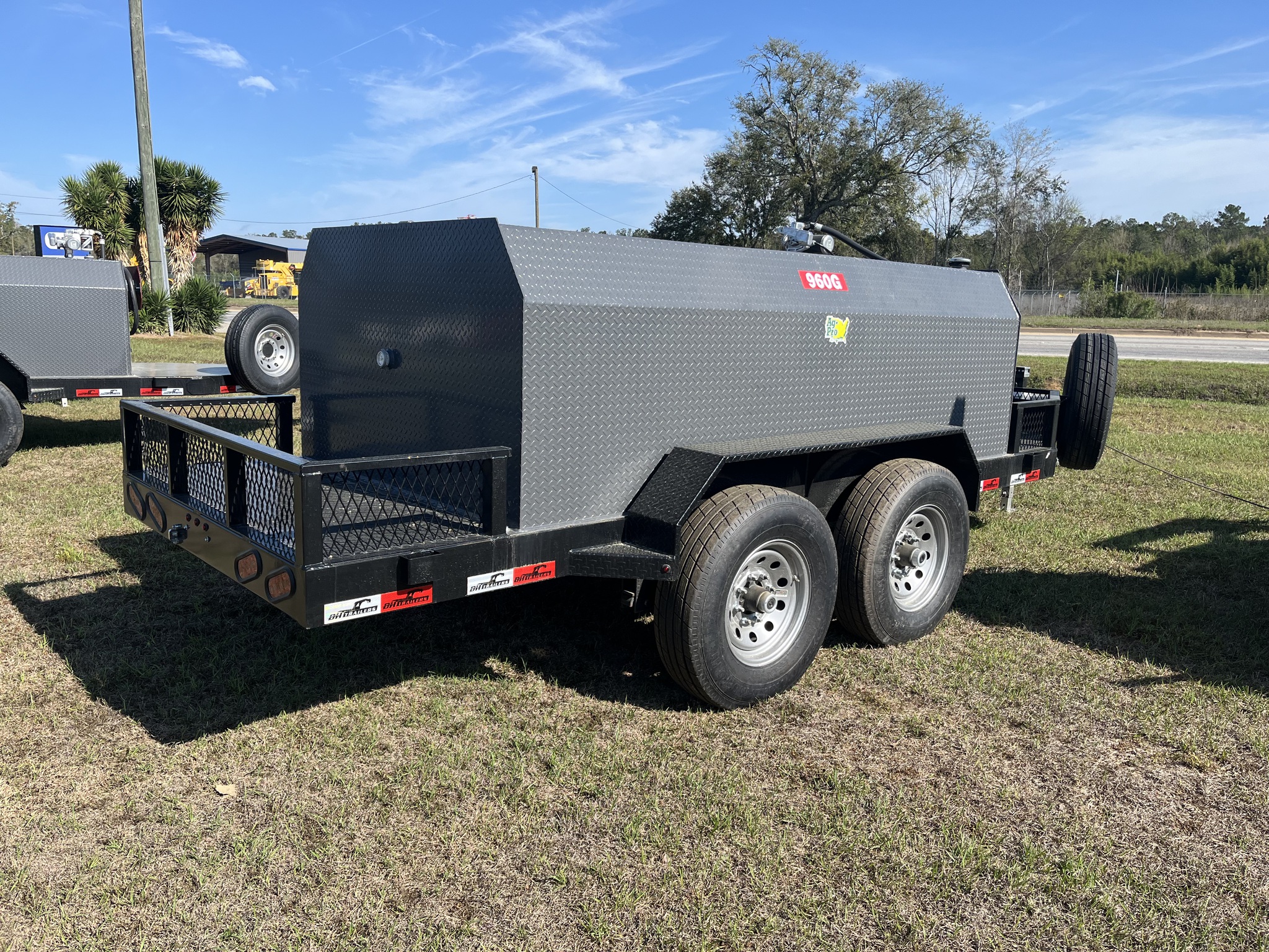 2026 DH Farm Equipment DH960G FUEL TRAILER Image 11