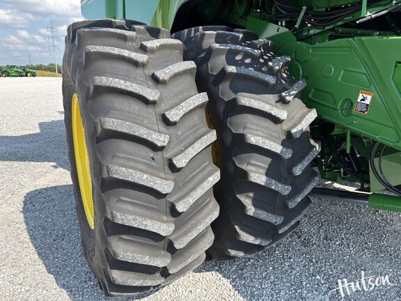 Photo of 2024 John Deere X9 1100