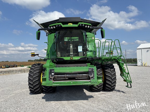 Photo of 2024 John Deere X9 1100