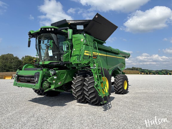 Photo of 2024 John Deere X9 1100