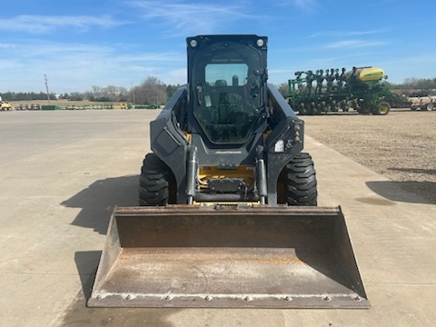 2021 John Deere 330G Image 4
