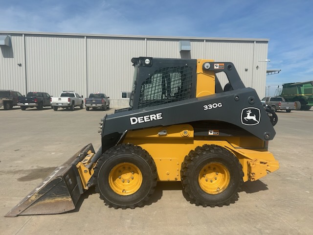 2021 John Deere 330G Image 5