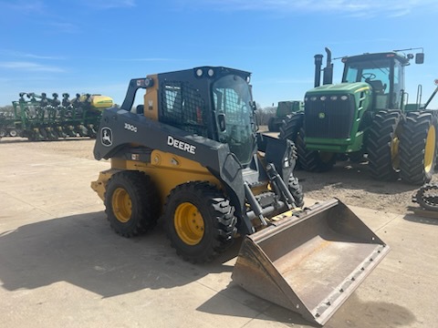 2021 John Deere 330G Image 3