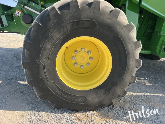 Photo of 2024 John Deere S780
