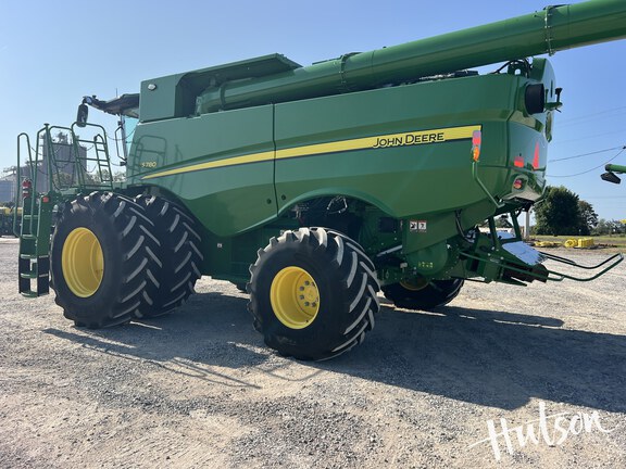 Photo of 2024 John Deere S780