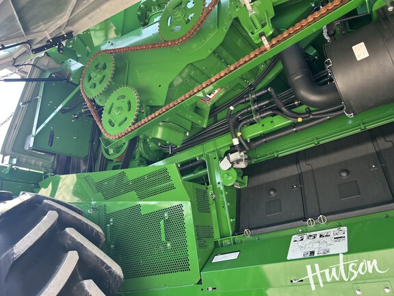 Photo of 2024 John Deere S780