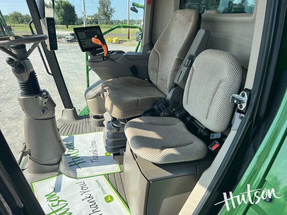 Photo of 2024 John Deere S780