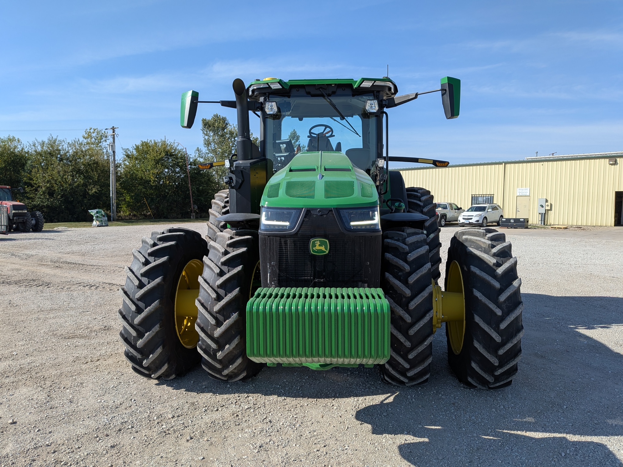  2024 John Deere 8R 340 at Heritage Tractor in Galesburg, IL