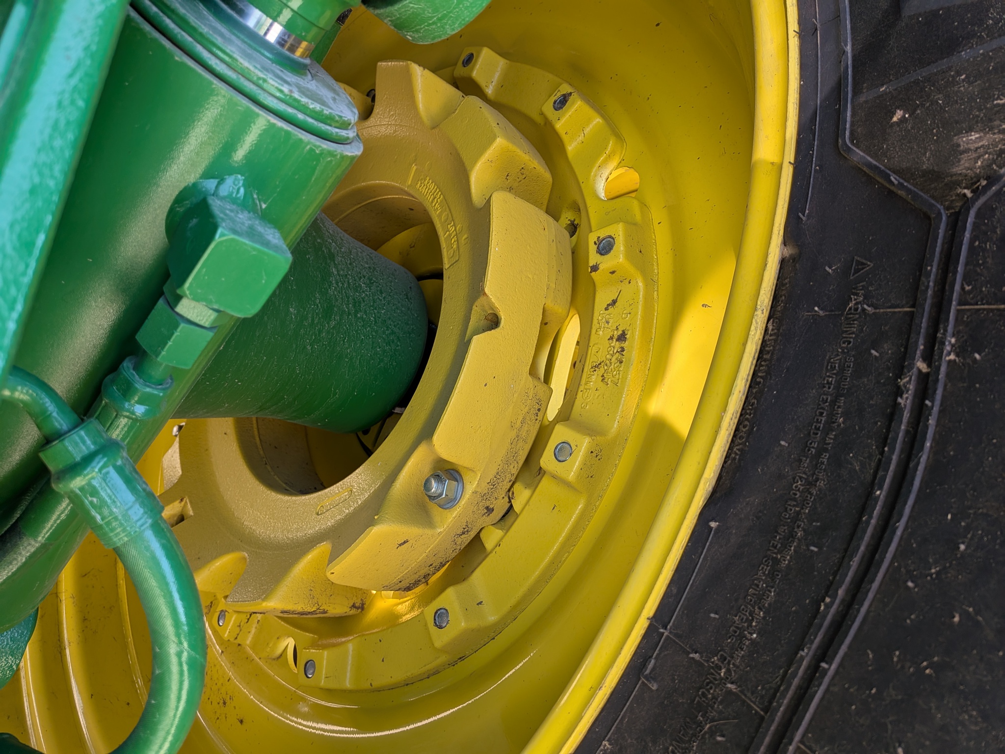  2024 John Deere 8R 340 at Heritage Tractor in Galesburg, IL