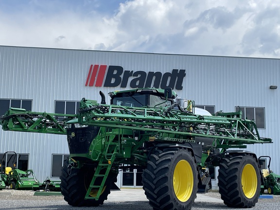 Photo of a 2024 John Deere 616R