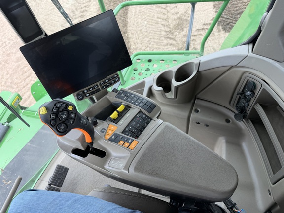 2024 John Deere X9 1100 - Photo41