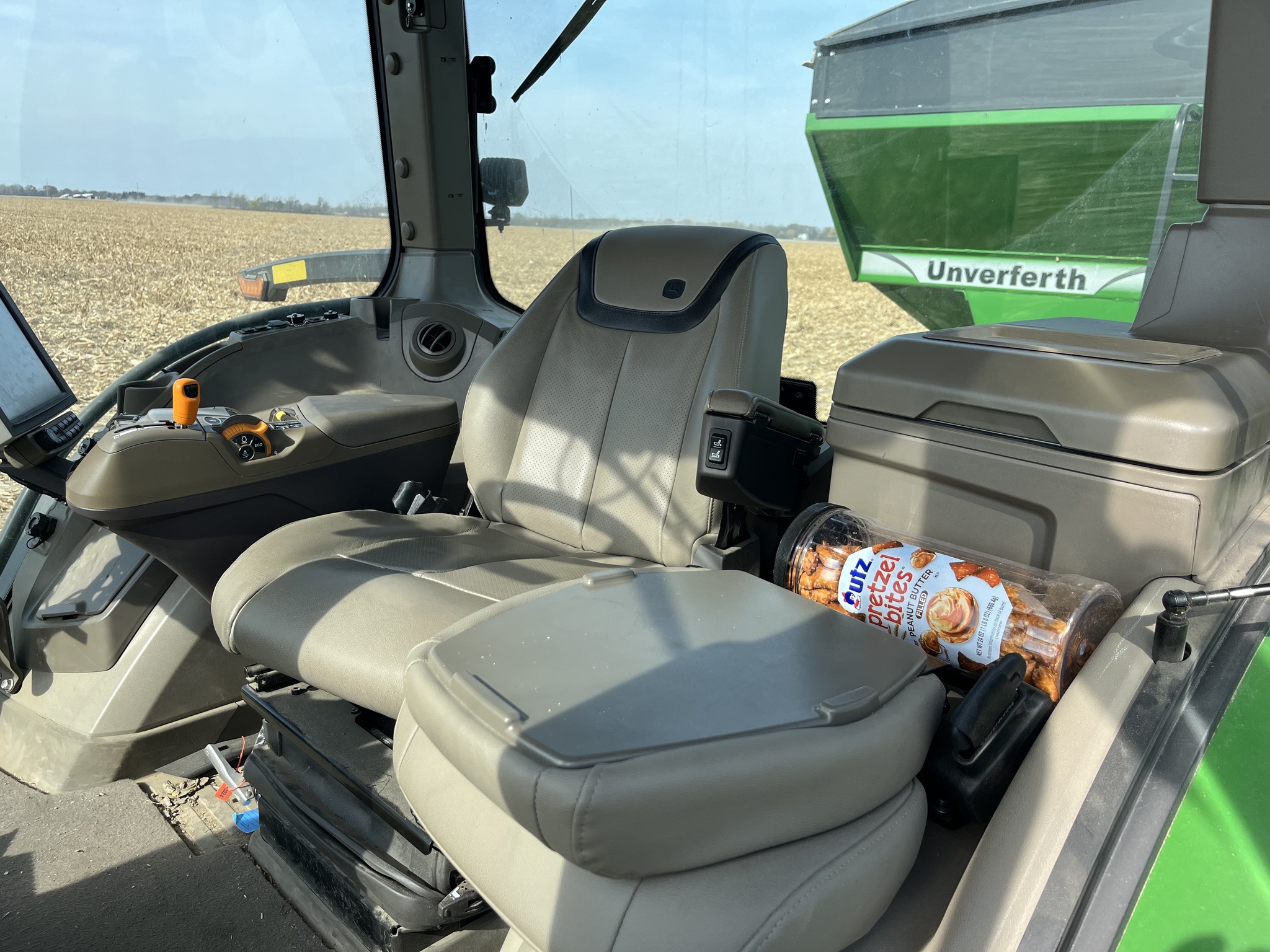 2023 John Deere 8R 340 Image 20