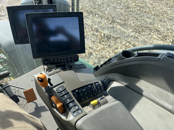 2023 John Deere 8R 340 Picture 19 2023 John Deere 8R 340-19