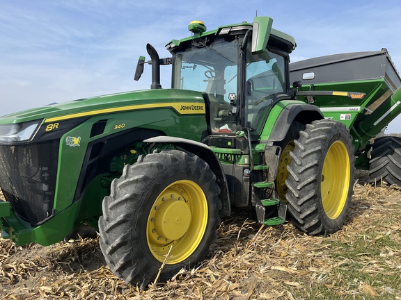 2023 John Deere 8R 340 Picture 11 2023 John Deere 8R 340-11
