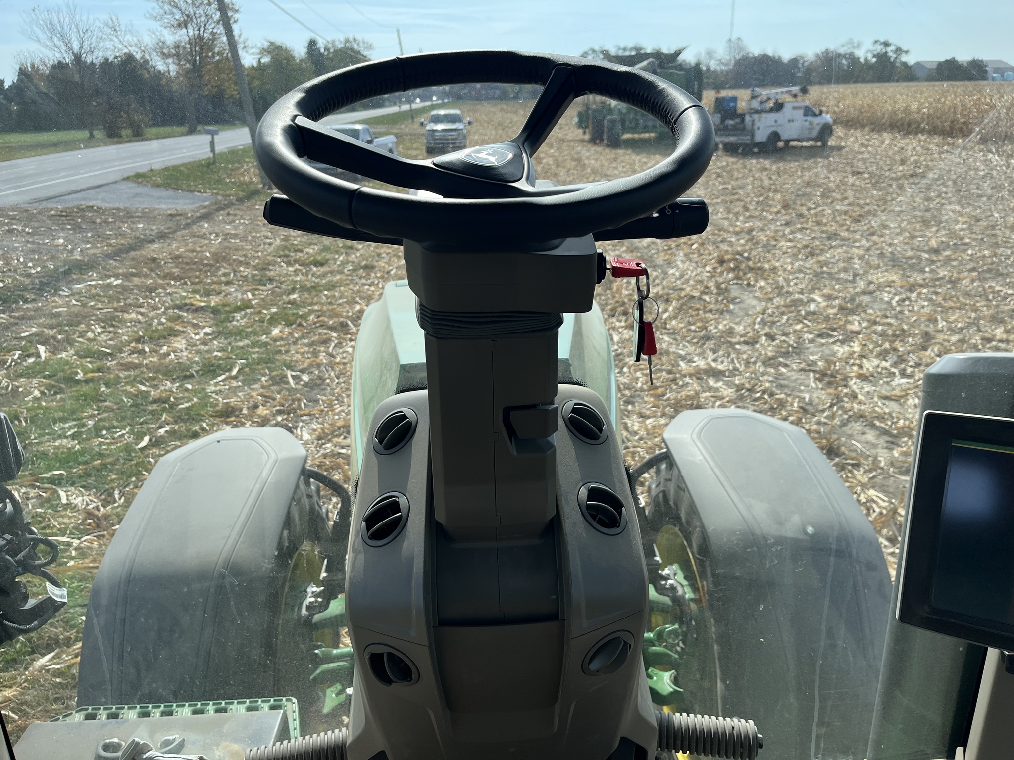 2023 John Deere 8R 340 Image 18