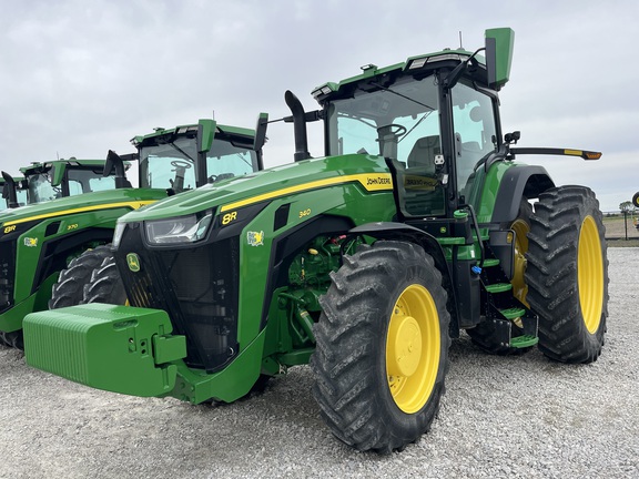 2023 John Deere 8R 340 Picture 3 2023 John Deere 8R 340-3