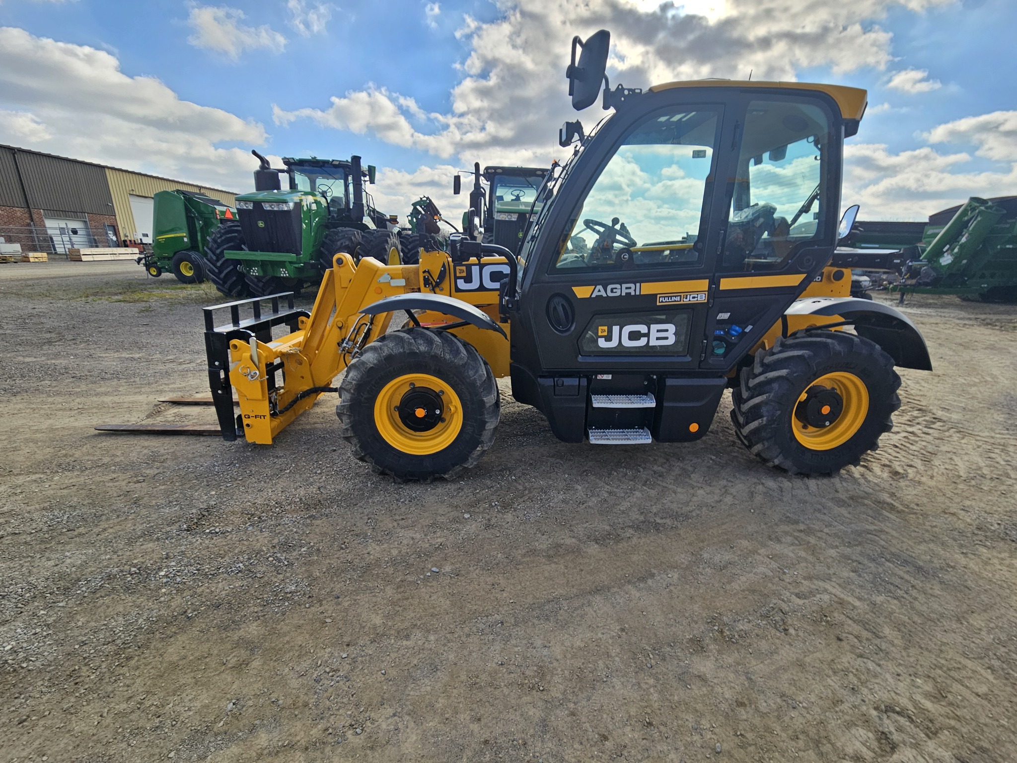 2023 JCB 532-60 Telehandlers