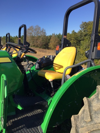 2023 John Deere 5075E Photo 5