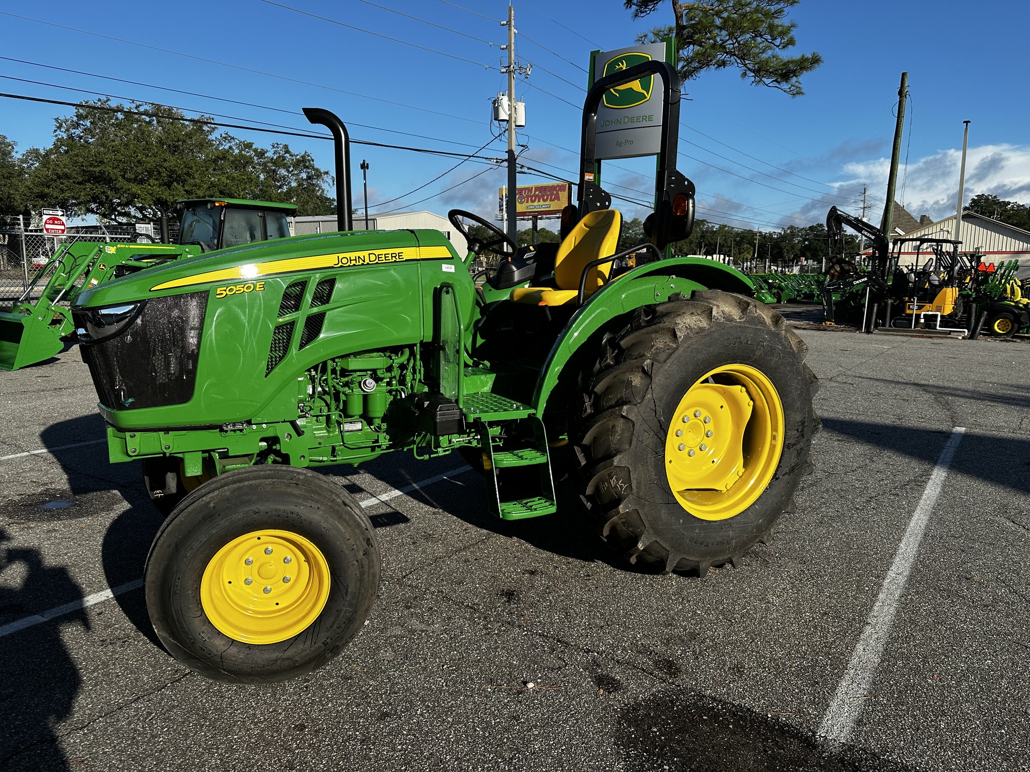 2025 John Deere 5050E Image 2