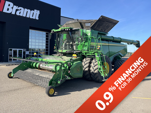 Photo of a 2024 John Deere X9 1100