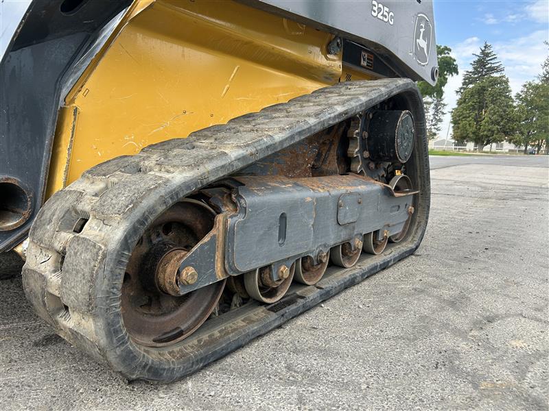 2023 John Deere 325G Image 9