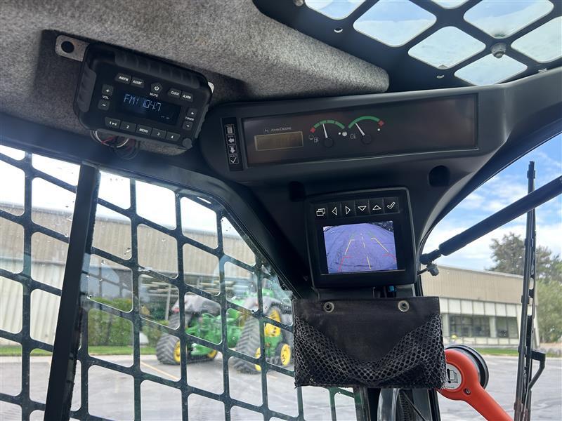 2023 John Deere 325G Image 18