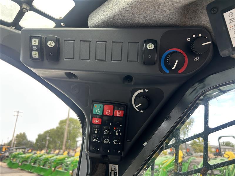 2023 John Deere 325G Image 19