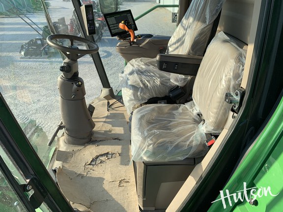 Photo of 2024 John Deere S760