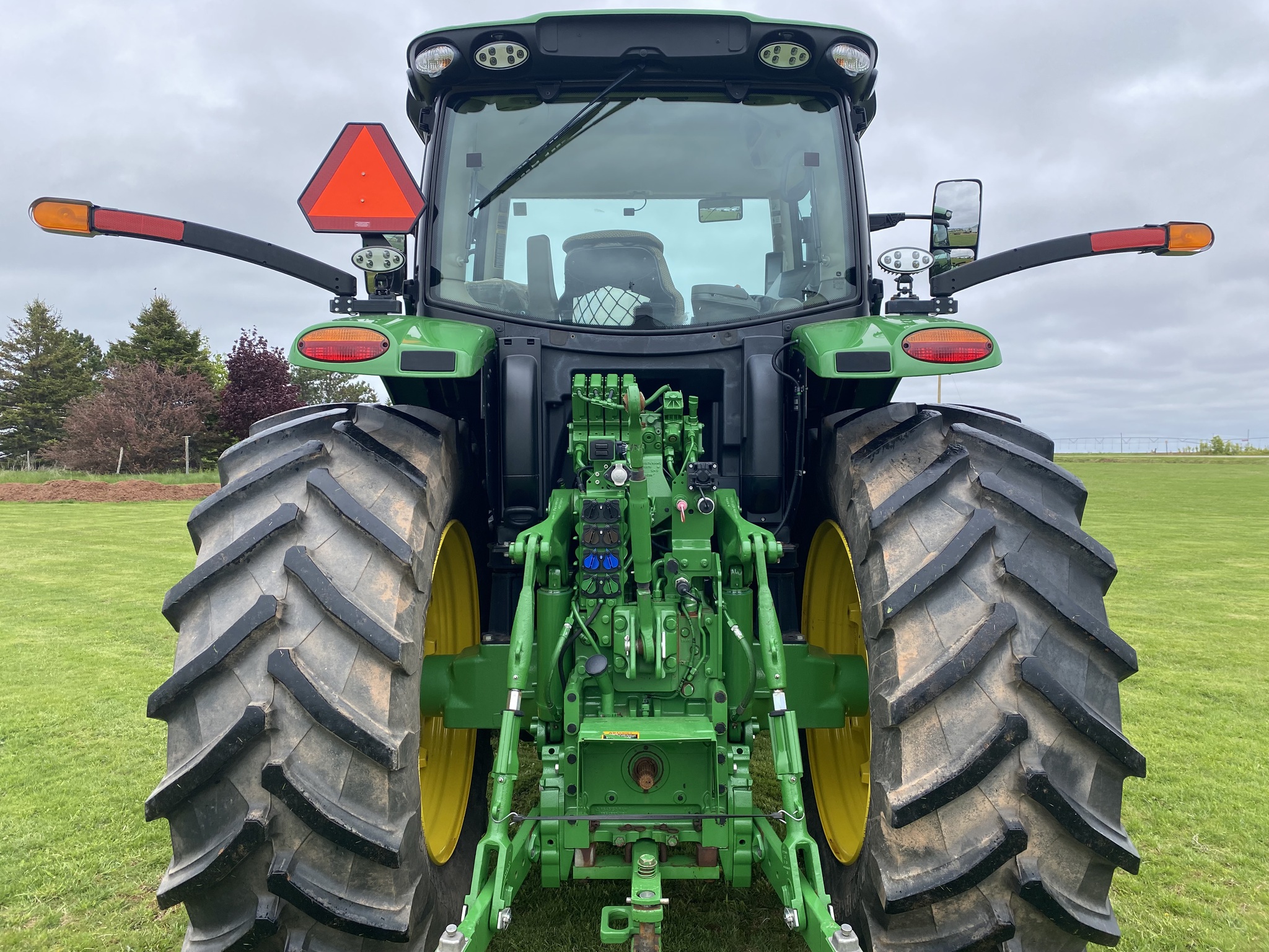 2023 John Deere 6R 175 Image 10