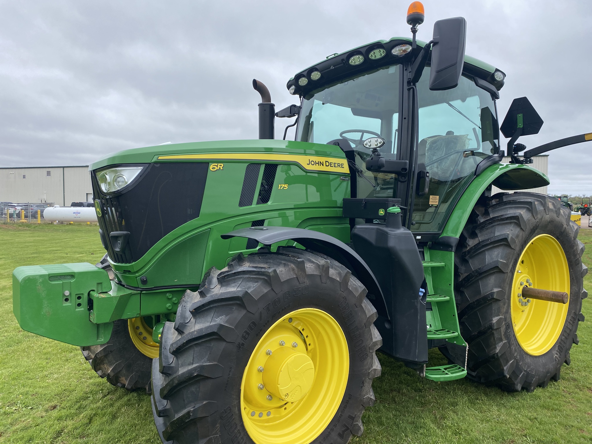2023 John Deere 6R 175 Image 1