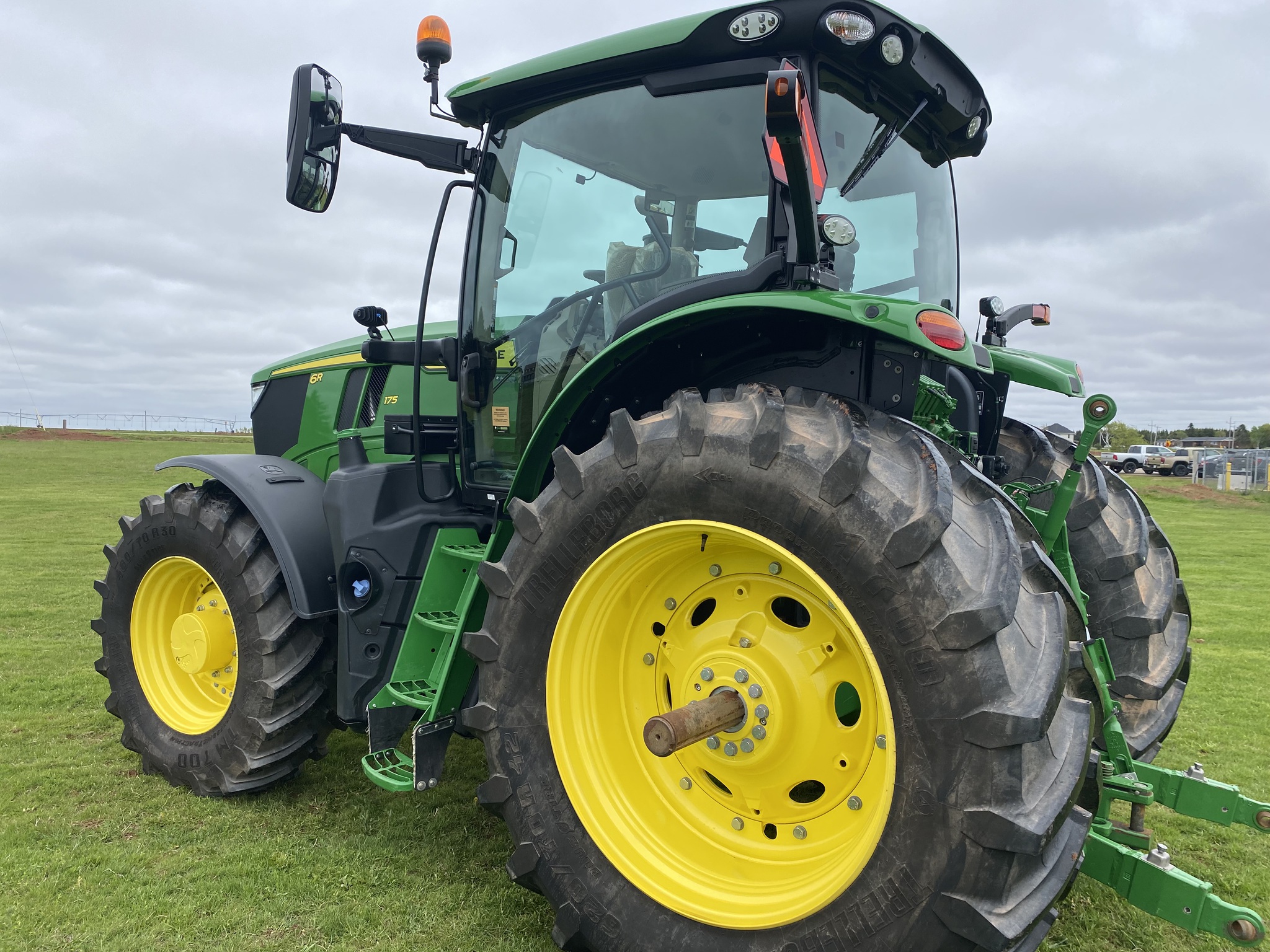 2023 John Deere 6R 175 Image 2