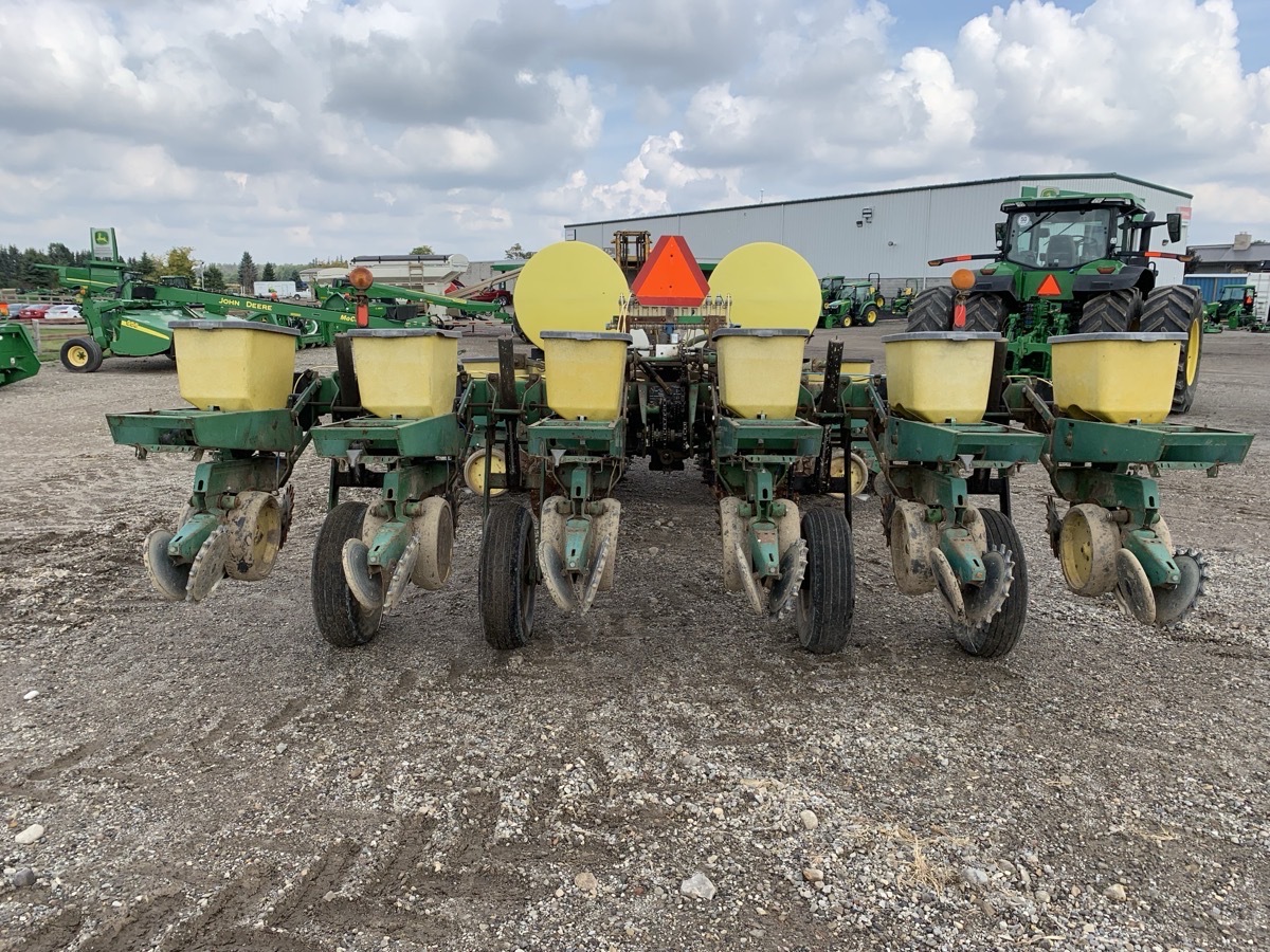 John Deere 7000 Image 6