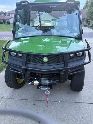 2021 John Deere XUV 835R Used Equipment