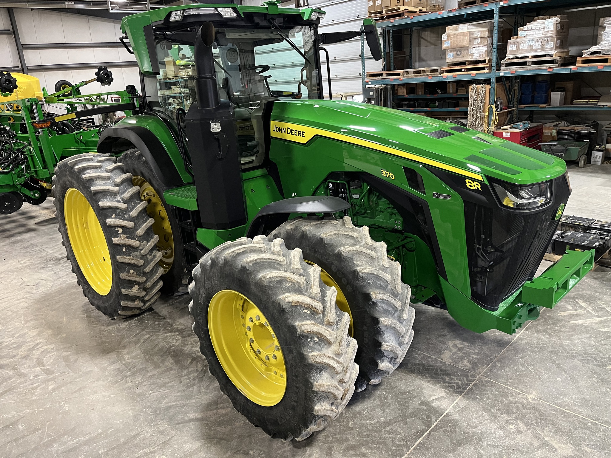 2022 John Deere 8R 370 Row Crop Tractors